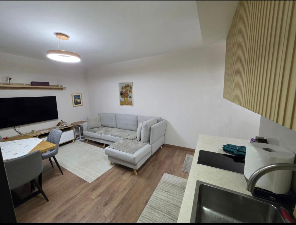 Apartment for sale only 2 minutes away from Skanderbeg Square