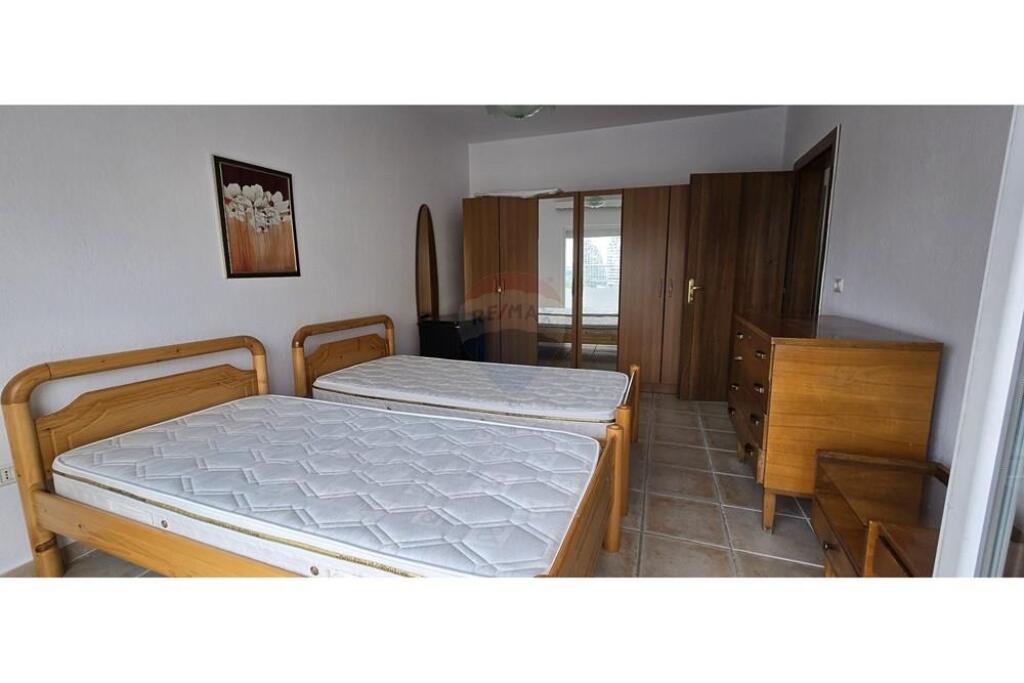 Apartament me qira (1+1) Komuna e Parisit