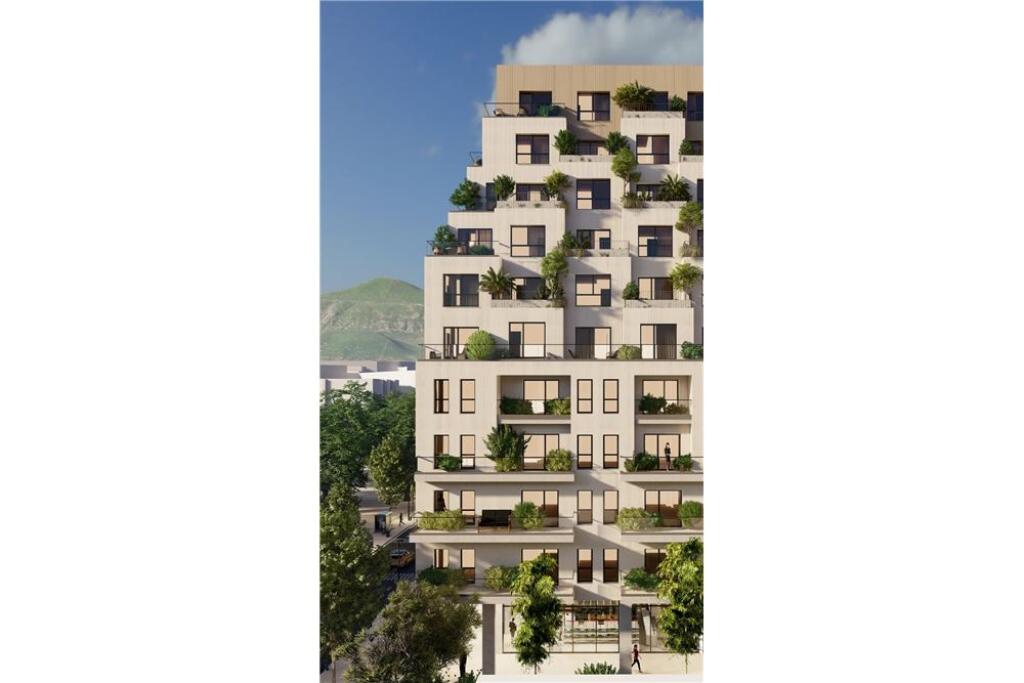 Appartamento 2+1+2 in vendita in Bulevard Zhan D'ark.