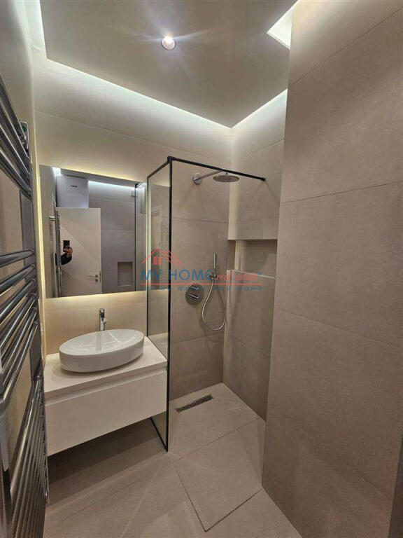 2+1 Apartment for Sale Pazari i Ri in Tirana