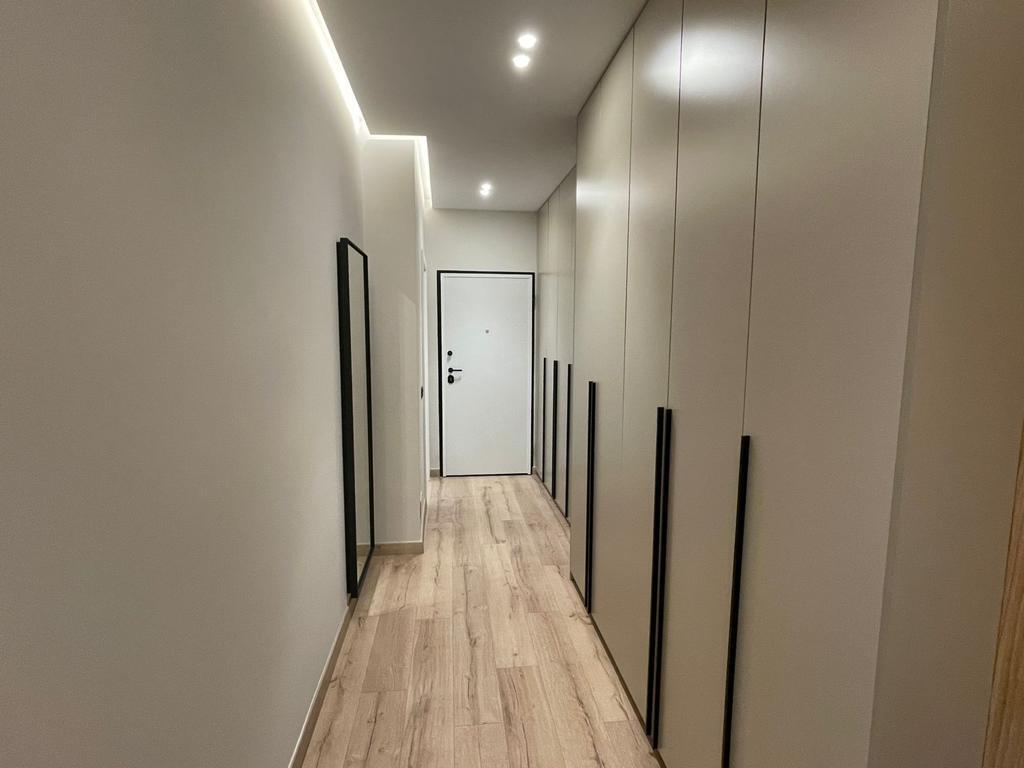 🏢 Jepet me Qira Apartament 2+1 + 2 Post Parkime te Nënkalimi i Komunës së Parisit!