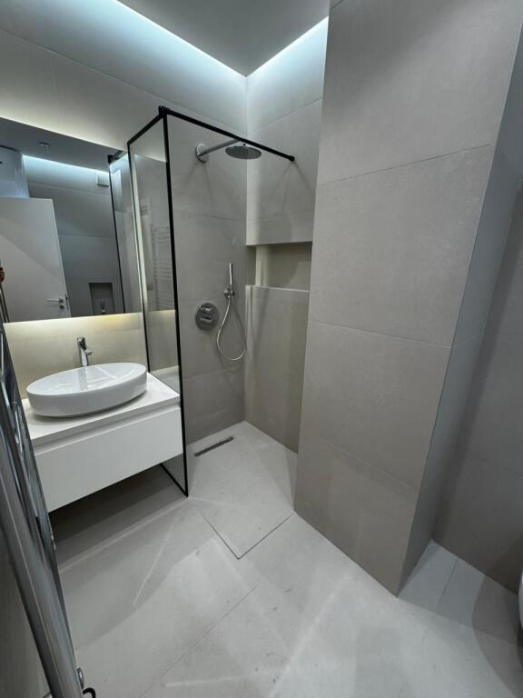 For sale 2+1 apartment, new market