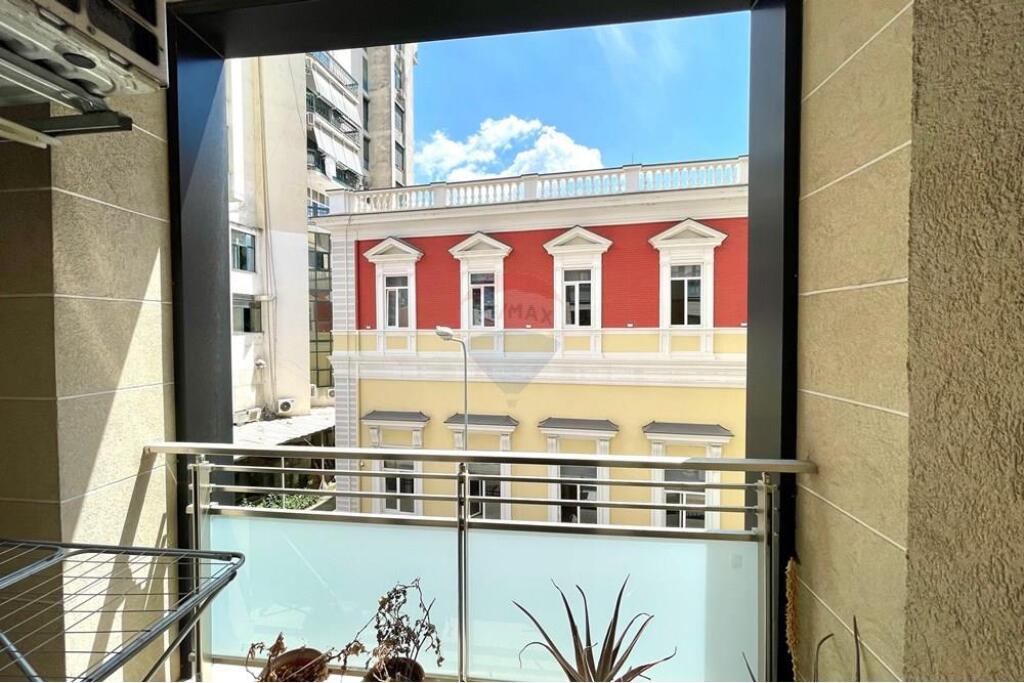 3+1+2 apartment for rent in the center of Tirana