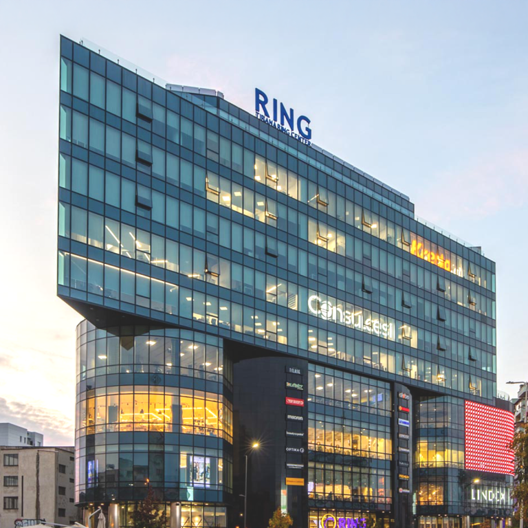 Space for rent at Ring Center, Zogu i Zi