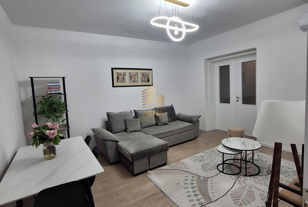 Qira, Apartament 1+1+blk+kuzhine e vecuar, Rr e Barrikadave