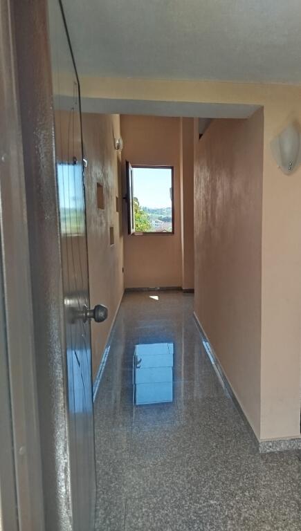 Shtëpi 2+1+2 me Qira në Kodra e Priftit, Tiranë - 120 m²
