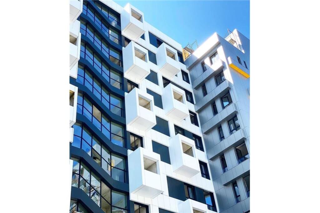 For sale 2+1 apartment at Square 21 Complex.