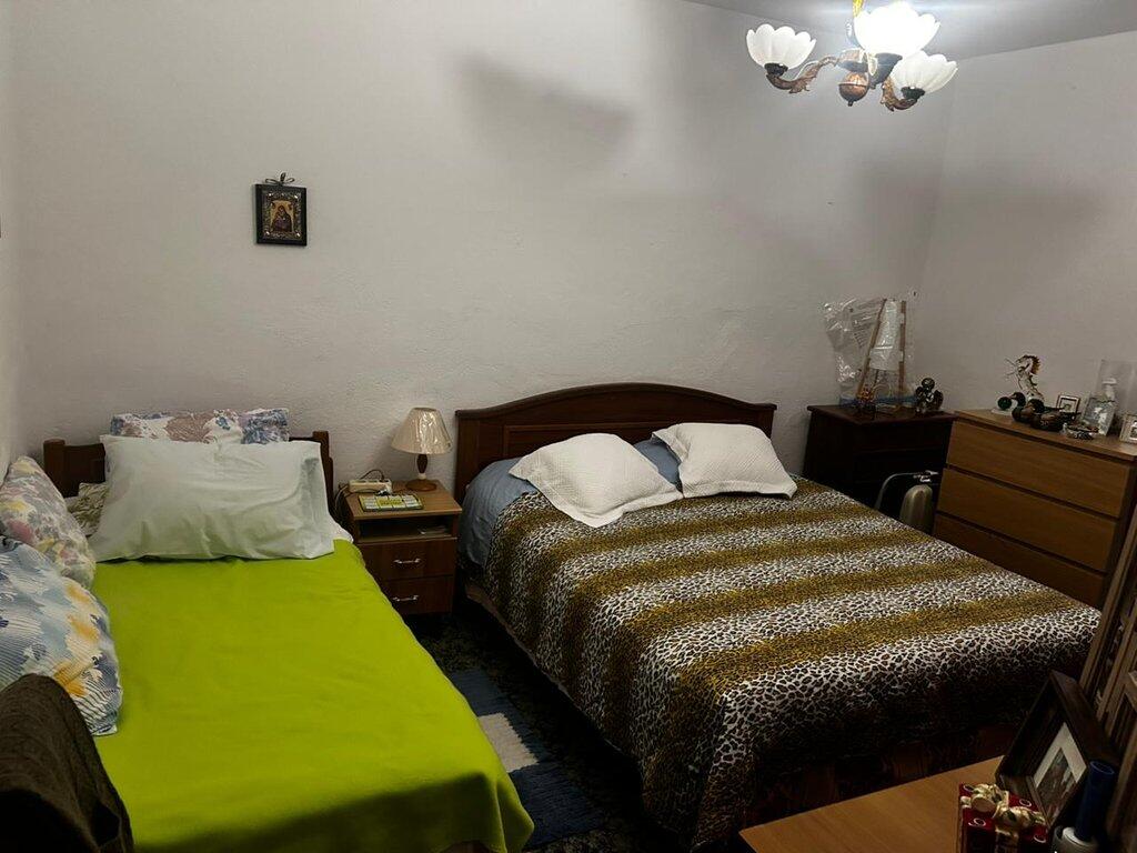 Shitet, Apartament 2+1, Zogu i Zi