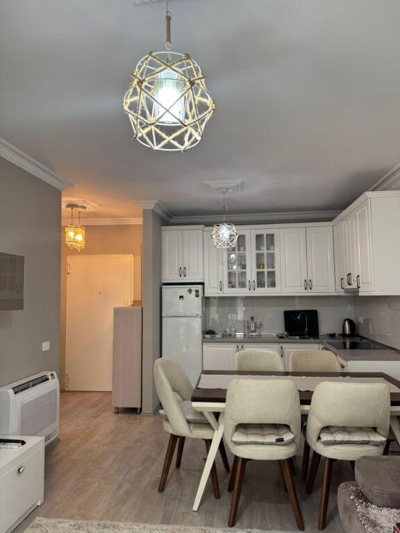 Apartament 1+1 për qira tek 21 Dhjetori