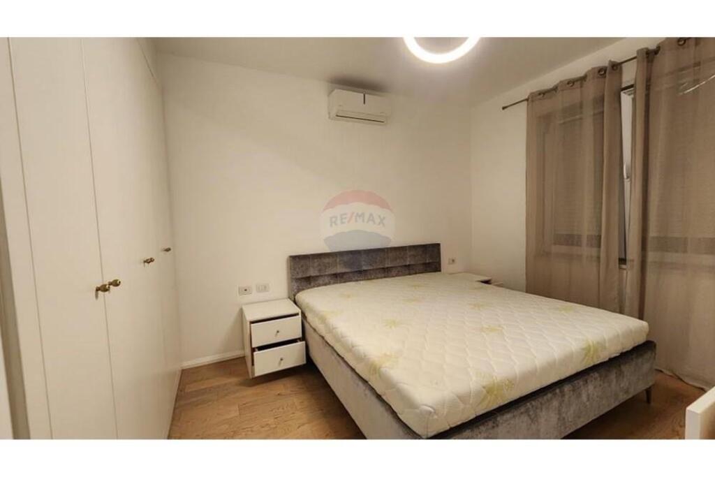 1+1 apartment for rent on Elbasanit street