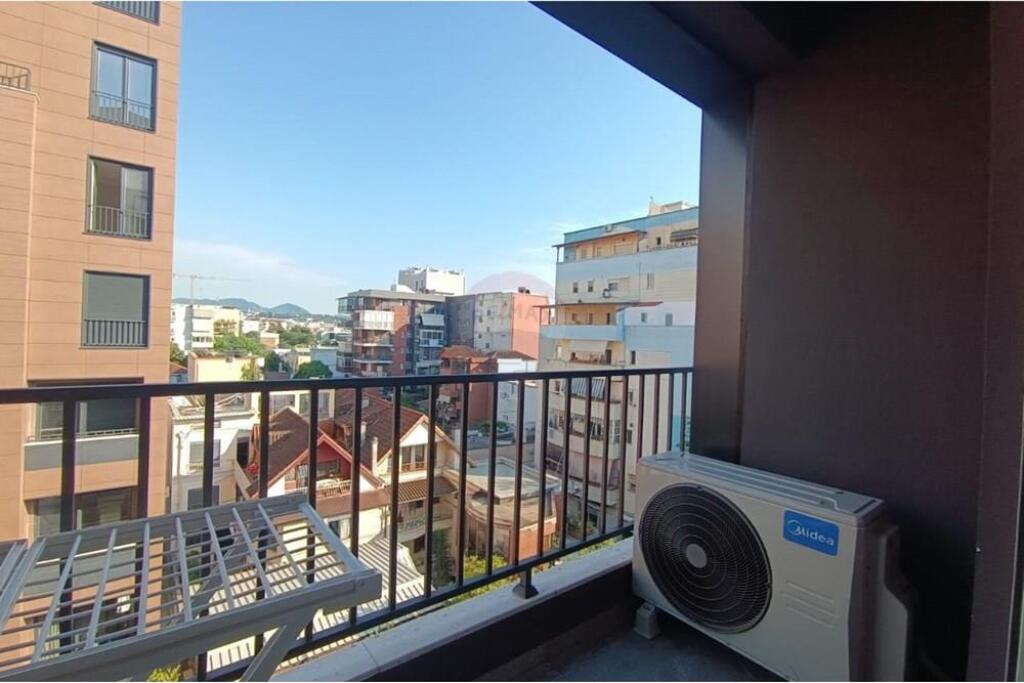 1+1 apartment for rent near Shkolla e Kuqe