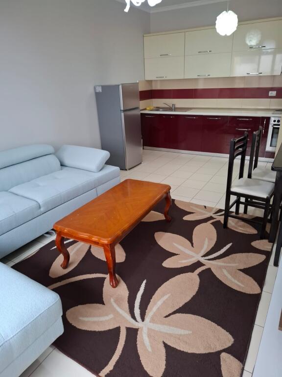 Appartamento in Affitto 1+1+1 Balcone