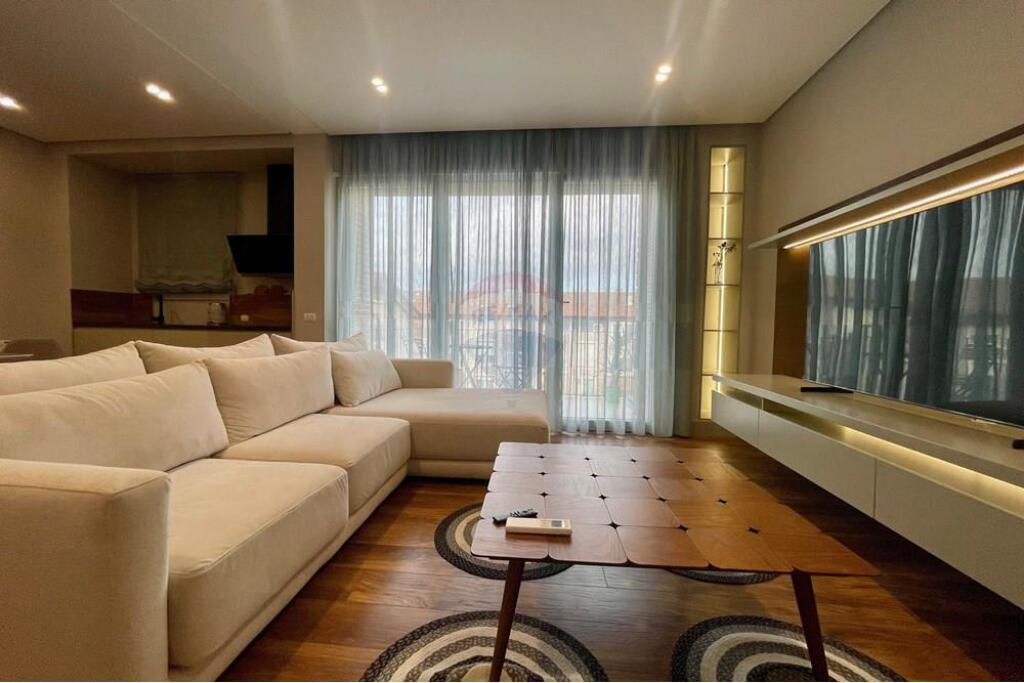 Luxury apartment for rent at "Secret Garden"