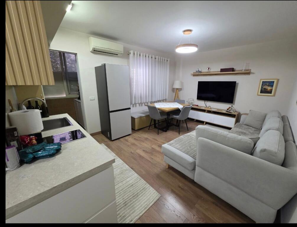 Apartment for sale only 2 minutes away from Skanderbeg Square