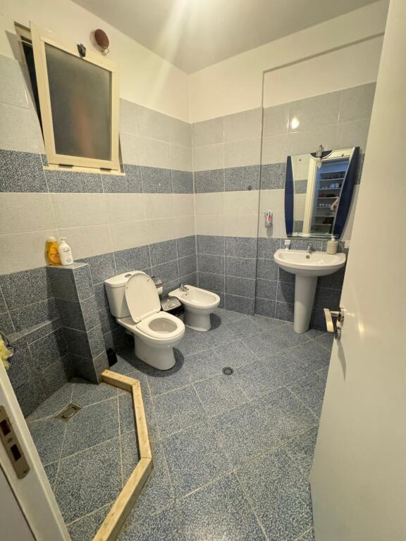 Rent 2+1+2 apartment by the Astir road