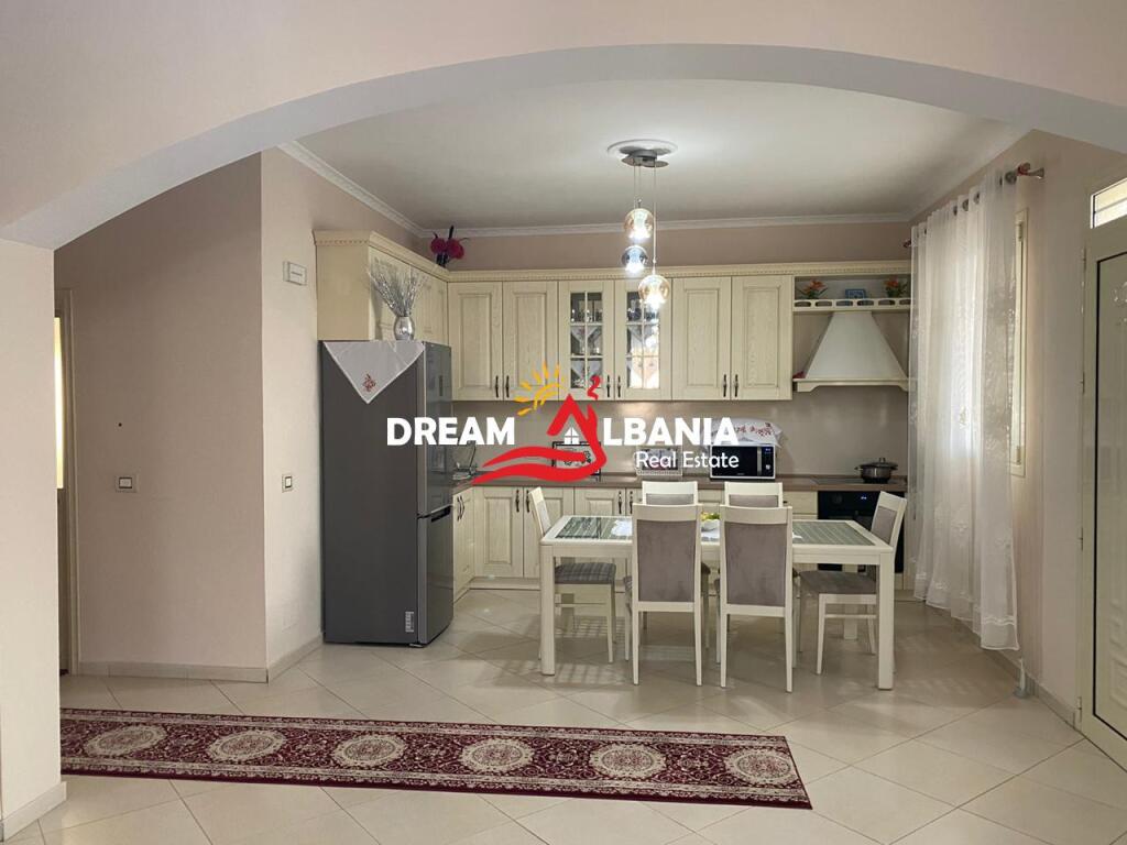 Villa in affitto Mjull Bathore, di fronte al centro commerciale TEG, a Tirana (ID 4251127)