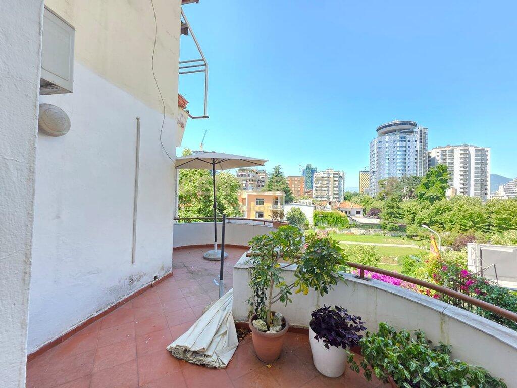 Office Space for Rent in Former Block - Prestigious Location with View from Main Street