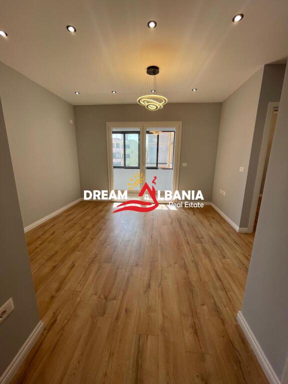 Appartamento 1+1 in vendita a 5 Maji, vicino alla scuola "Tirana Jone" a Tirana (ID 41111084)