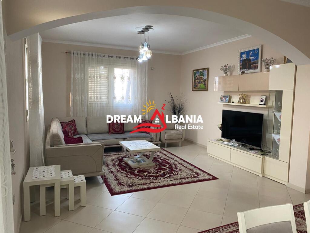 Villa in affitto Mjull Bathore, di fronte al centro commerciale TEG, a Tirana (ID 4251127)