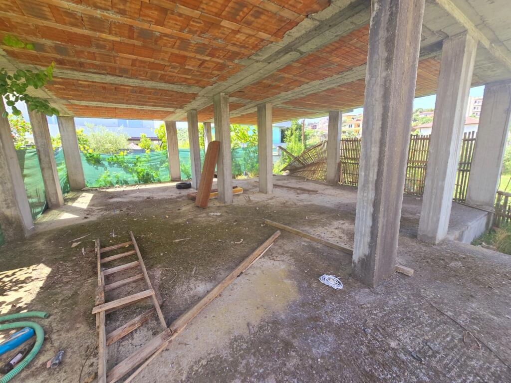 For sale: Karabina + Land + Soil in Shkallnur, Durrës