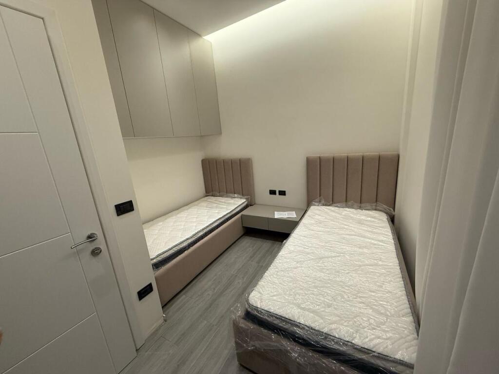 2+1 APARTMENT FOR RENT WITH PARKING IN KAMEZ