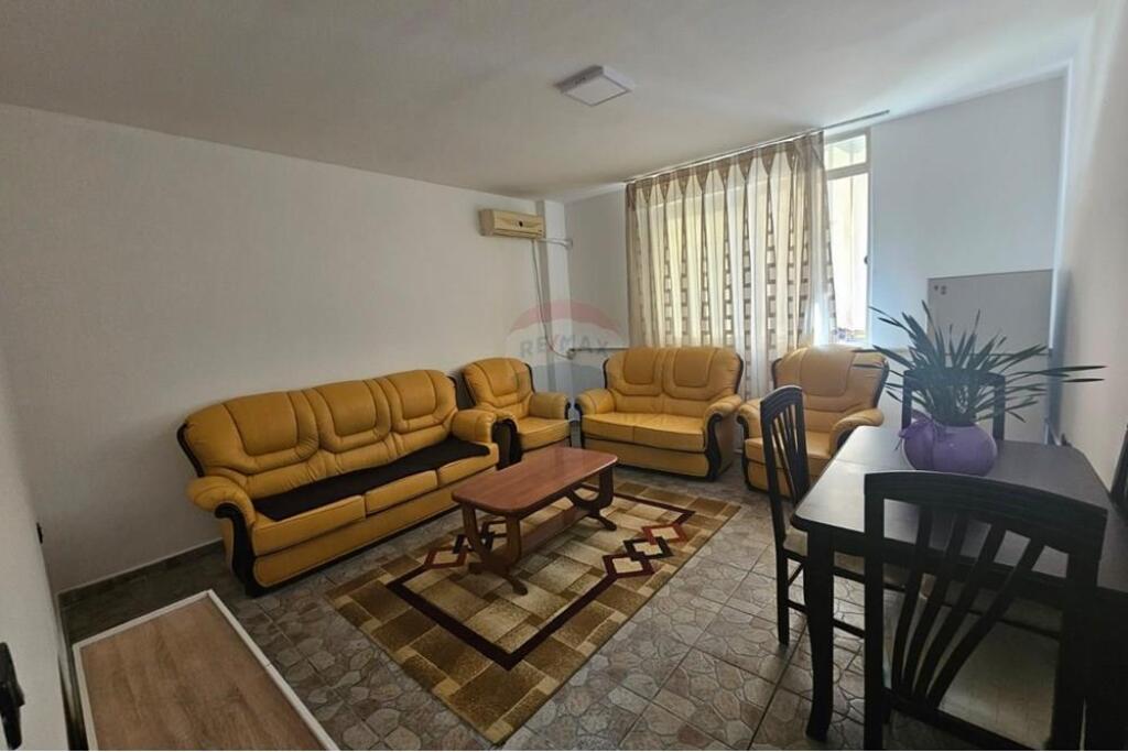 1+1 for rent at Komuna e Parisit