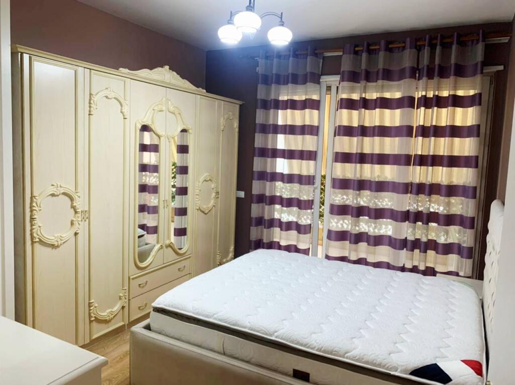 FOR RENT: Apartment 1+1+ Garage/ area: Zoo Garden