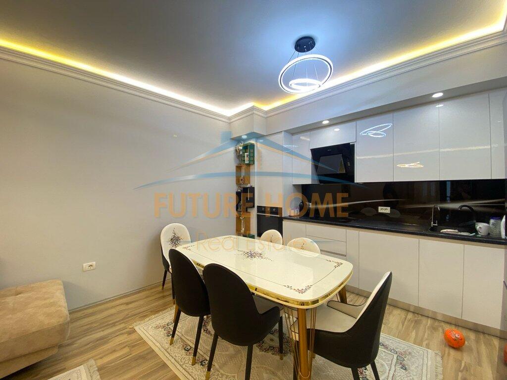 Shitet, Apartament 3+1+2+Post Parkimi, Kompleksi Green City