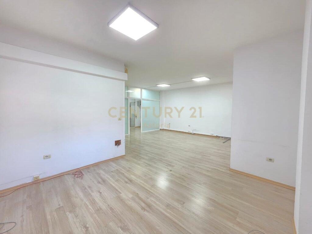 Premium office for rent in the heart of the Block 200 m² / month net