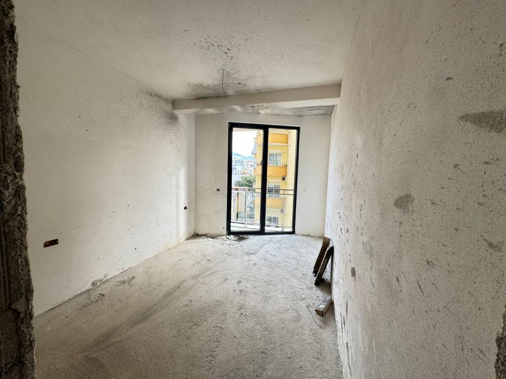 Mine Peza For Sale Apartment 1+1