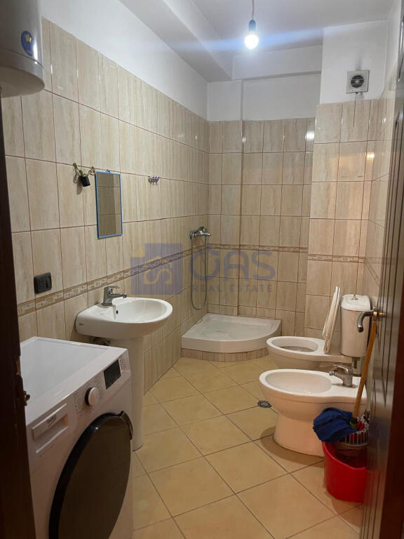 In affitto appartamento 1+1 a Fresk, Tirana