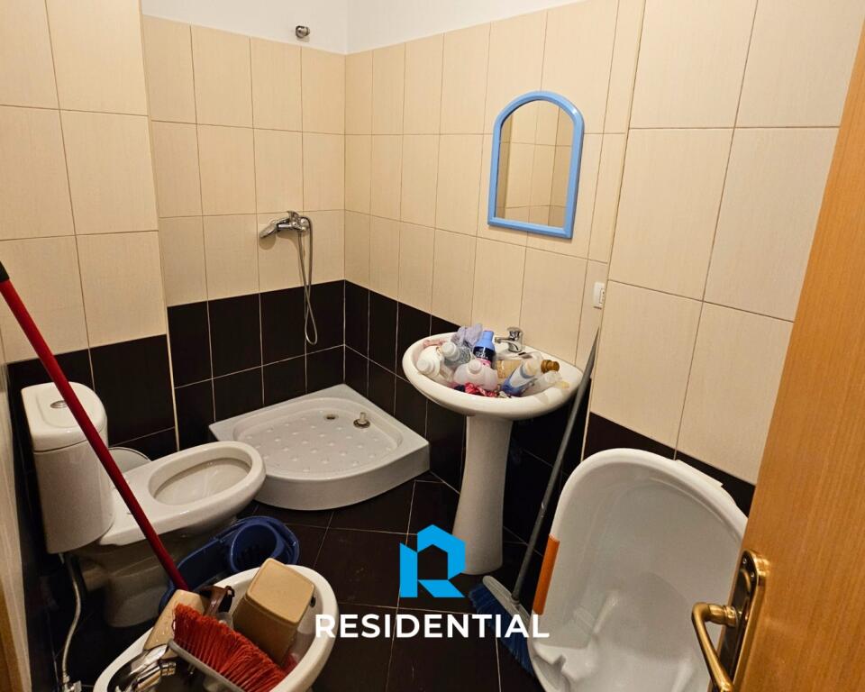Ne Astir, Jepet Me Qira Apartament 2+1+2 I Mobiluar!