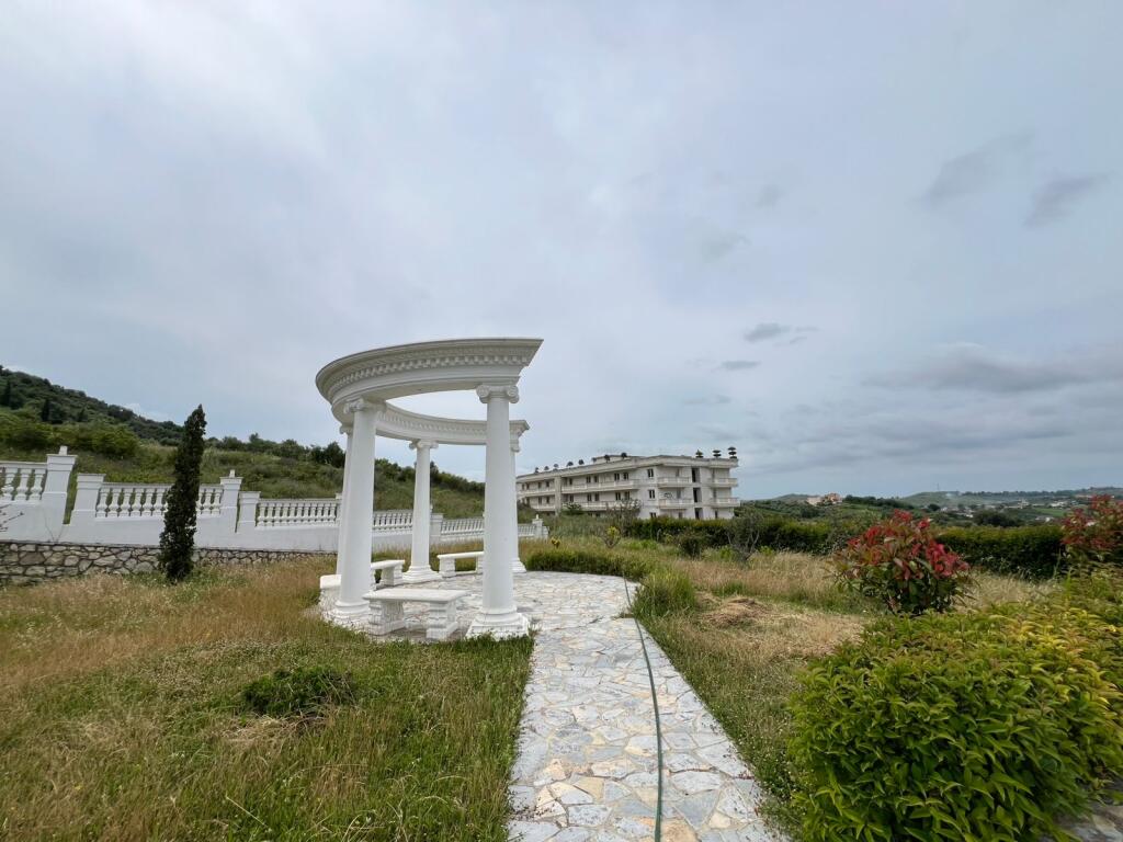 For sale 4-story building in Maminas- Durrës