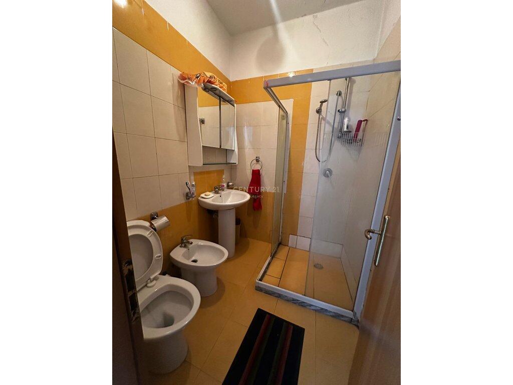 Furnished apartment for rent, very close to the city center.
