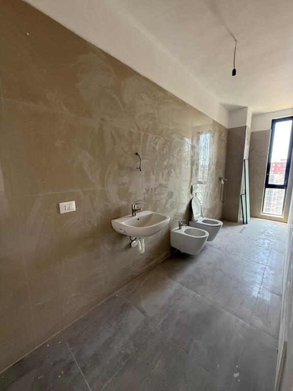 FOR SALE APARTMENT 1+1 WITH PARKING SPACE - BULEVARDI I RI
