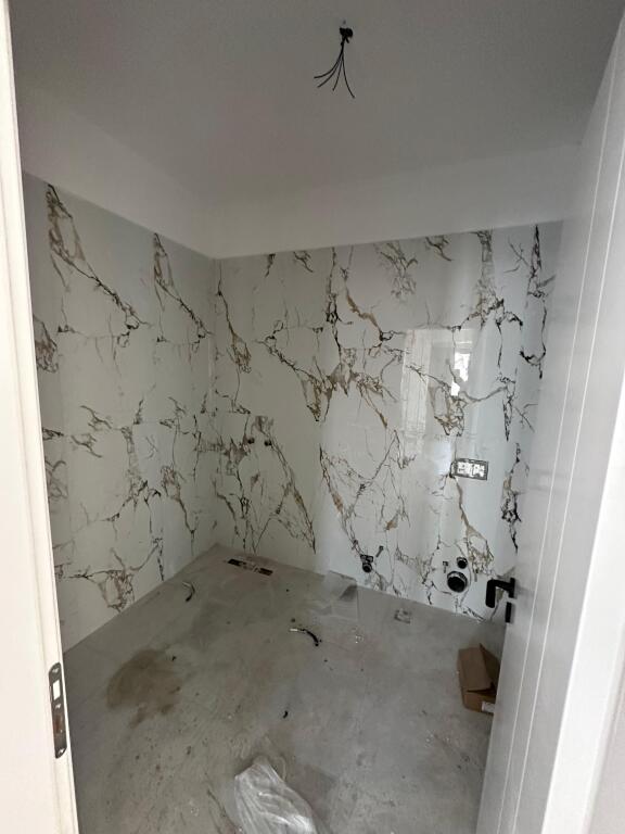 For sale Apartment 3+1+2+Balcony Kamez (Residential Within the Month)