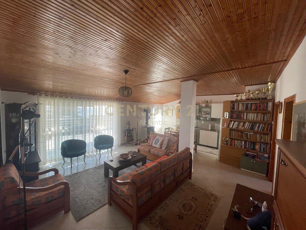 Papafingo 2+1 with Terrace for Sale on Hekurudha Beach with Sea View - 128 m2!