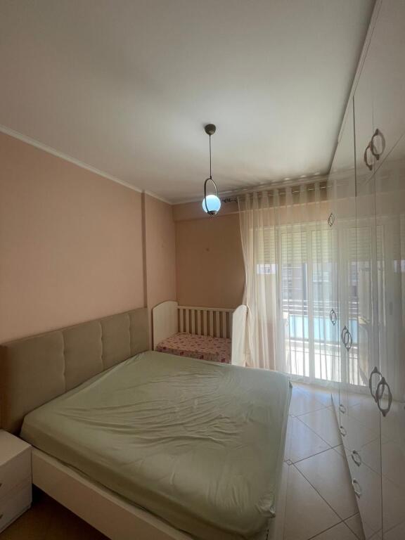 Apartament 1+1 ne shitje perball amerikan 3!