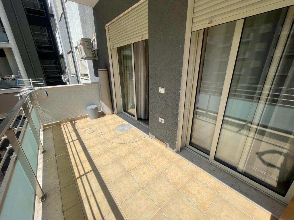 Apartament 1+1 ne shitje perball amerikan 3!
