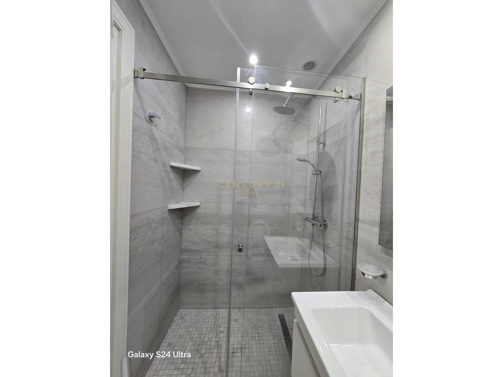 For sale 2+1+2 apartment in Vollga, Durrës!