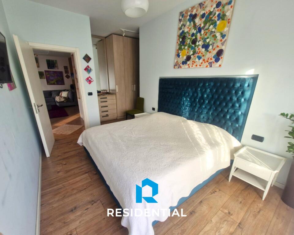 Në Qytetin Studentit Shitet Apartament 2+1 I Mobiluar Bukur!
