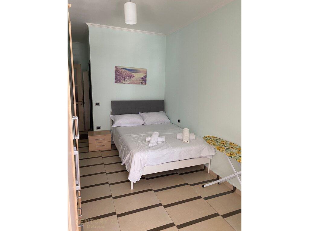 For sale apartment 1+1+2 with sea view in Saranda with garage