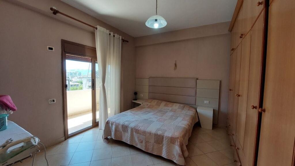 For sale Apartment 2+1 with 3 Balconies - Neighborhood 29 Nëntori, Vlorë