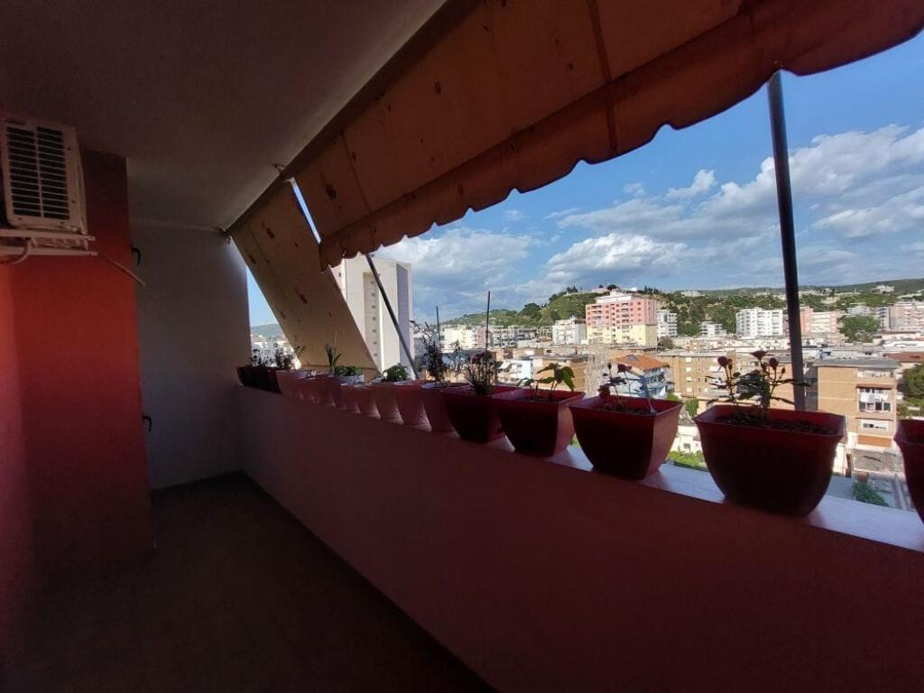 FOR SALE APARTMENT 2+1+2 IN THE NEIGHBORHOOD 29 NOVEMBER, NEAR THE SCHOOL "LEF SALLATA"