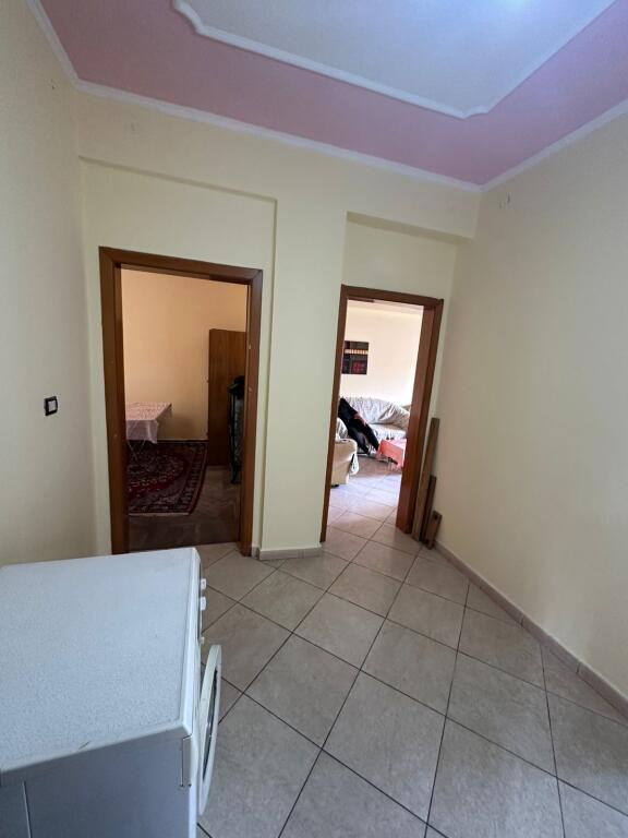 For sale apartment 1+1 Court Durres