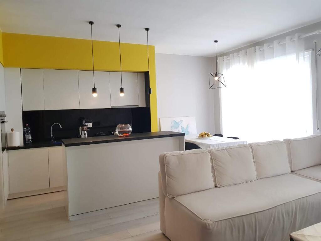 Apartment 1+1 for rent, Komuna Parisit