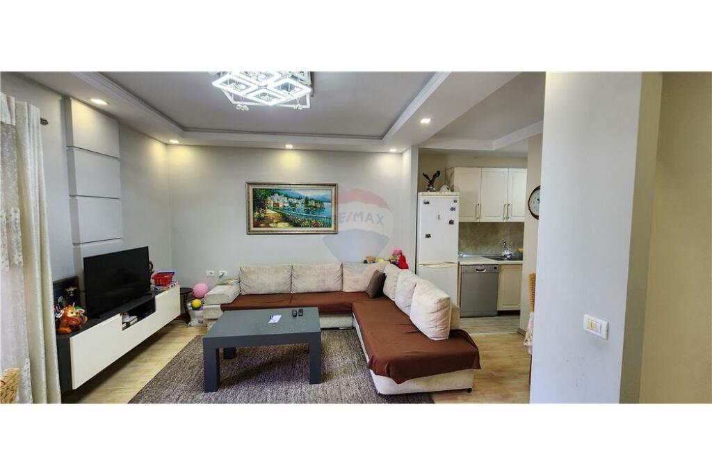 Apartment for sale 2+1 5 MAJ