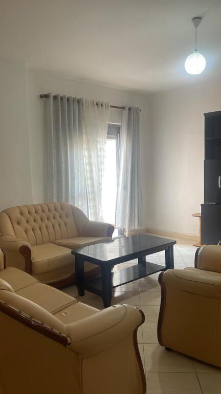 In Affitto Appartamento 2+1+1 Balcone