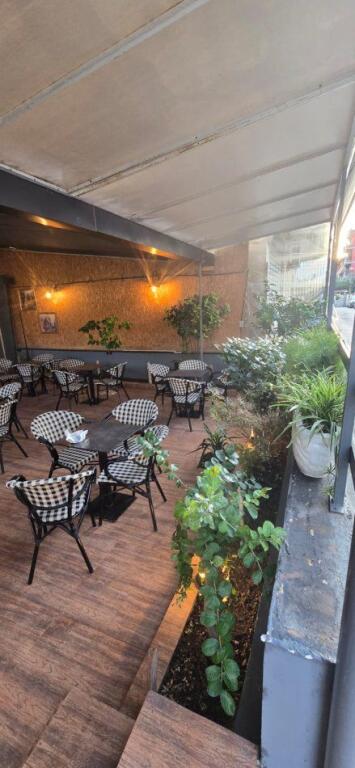 FOR RENT LOCAL 200M2  RRUGA E ELBASANIT