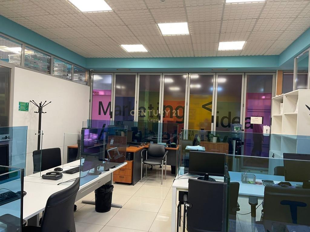 Tirana e Re, Spazio Commerciale/Ufficio in Affitto